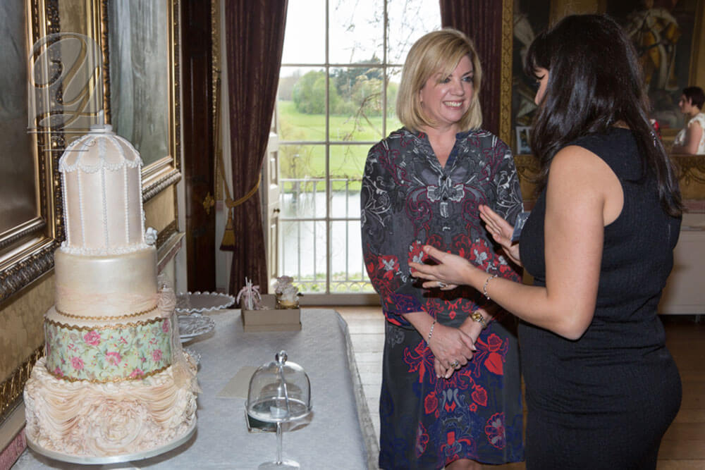 Siobhan Craven-Robins Wedding Planner discusses high calibre luxury wedding cakes with Unique Cakes, by Yevnig. Photographed by Qudos Photography