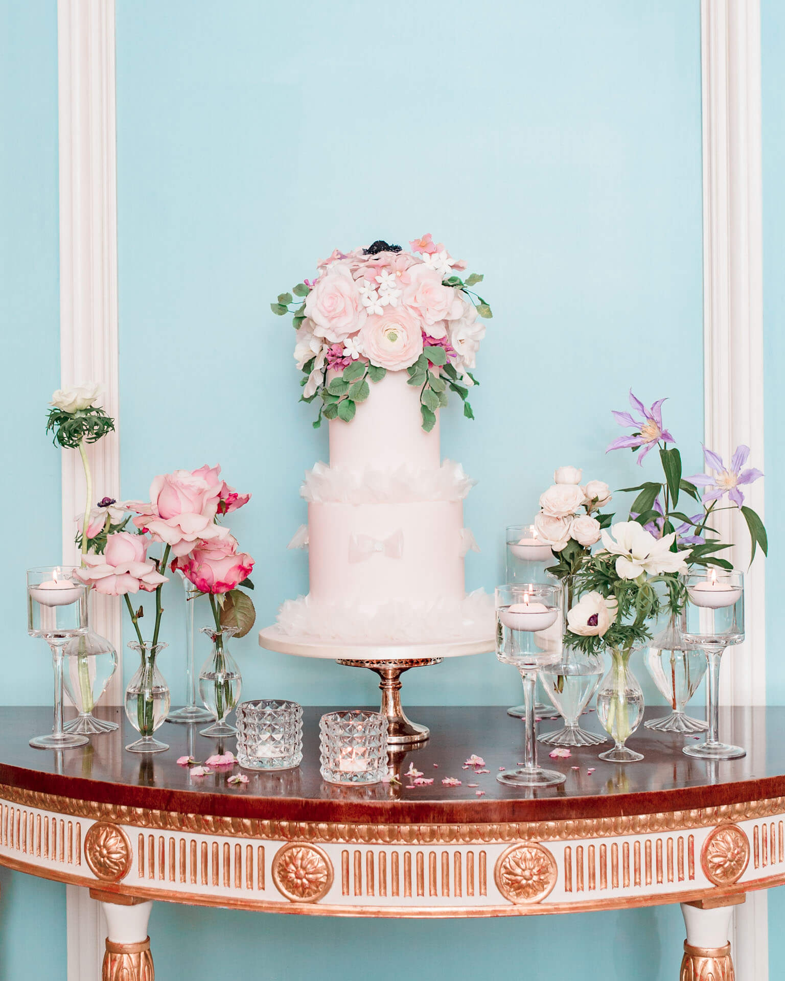 By Yevnig Luxury Wedding Cakes Sophia The Lanesborough Chelsea White Photography