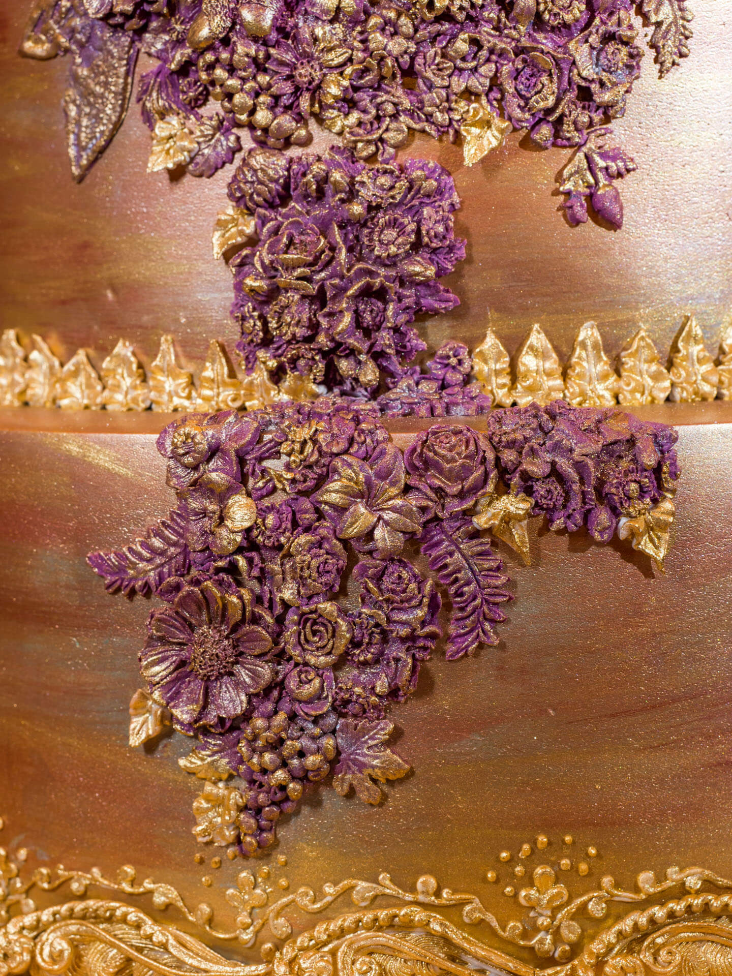 By Yevnig Luxury Wedding Cakes Sylvia Rosewood London John Nassari Flower detail