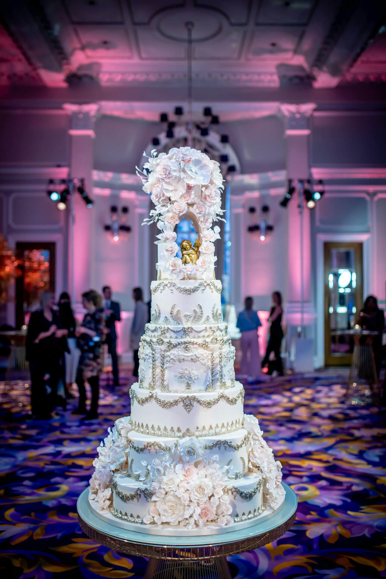 Custom Wedding Cakes By Yevnig Anoushig Corinthia Corinthia London AndyMacPhotography