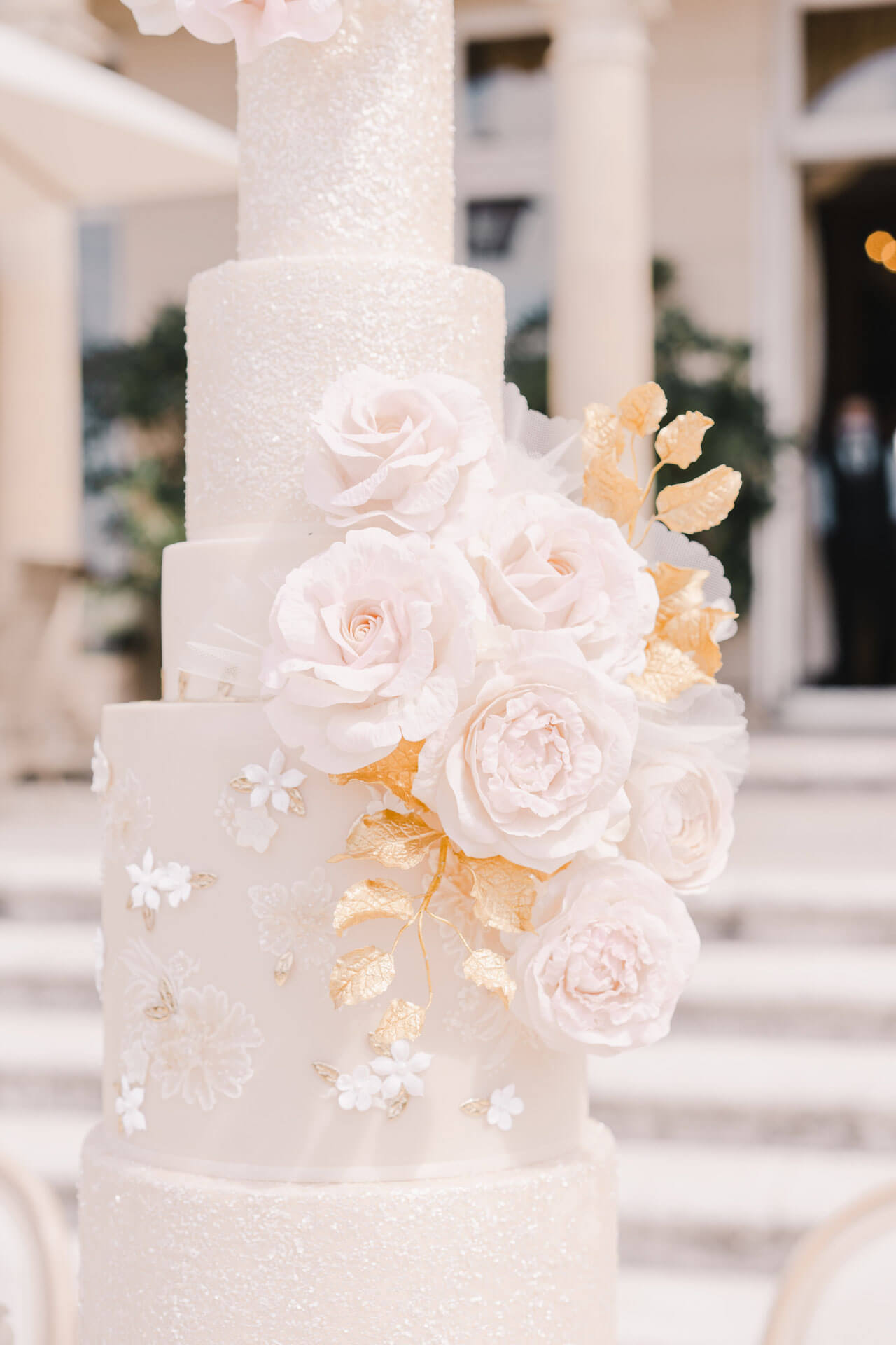 One of Kind Wedding Cakes By Yevnig Brigitte Beaverbrook DavidCPhotography LUXUS