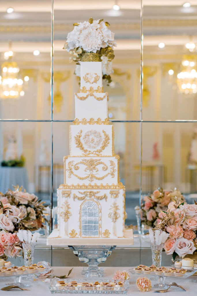 By Yevnig statement luxury wedding cake at Mandarin Oriental, Hyde Park