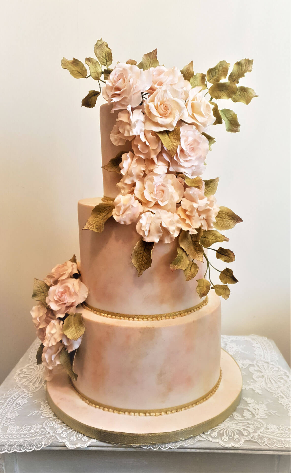 By Yevnig Luxury Special Occasion Party Cakes with flower details