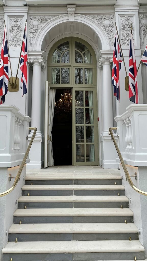 Steps to the Ballroom at Mandarin Oriental, Hyde Park venue for luxury wedding cake photo shoot with By Yevnig