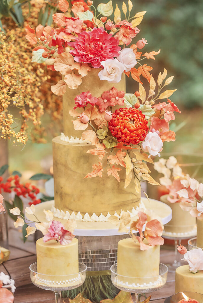 By Yevnig autumnal luxury wedding cake