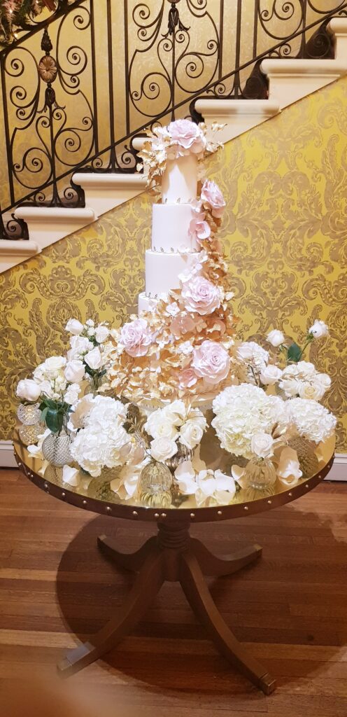 Luxury Christmas wedding cake By Yevnig at Hedsor House
