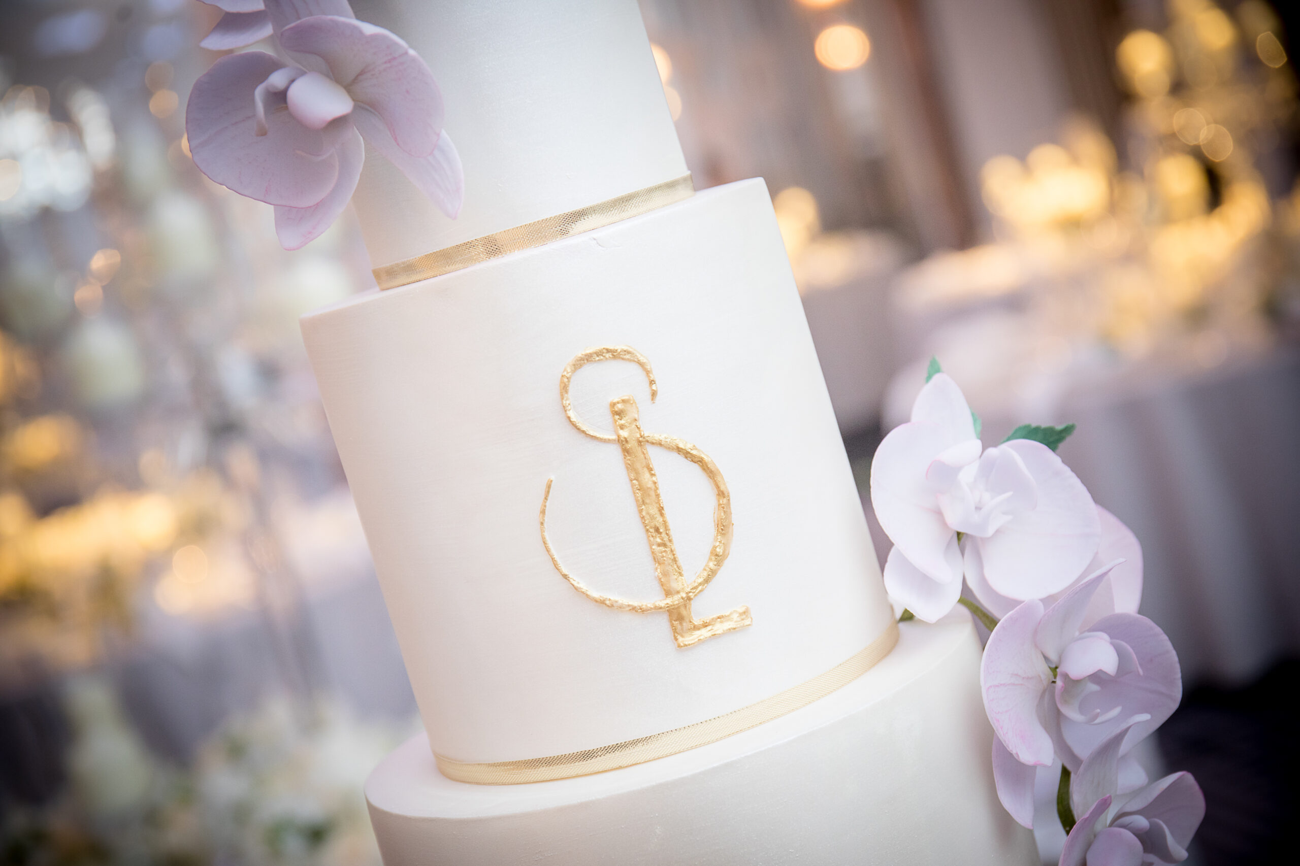 Art Deco Chic luxury wedding cake By Yevnig for Orchid Events at Claridge's Hotel, by Promise Photography