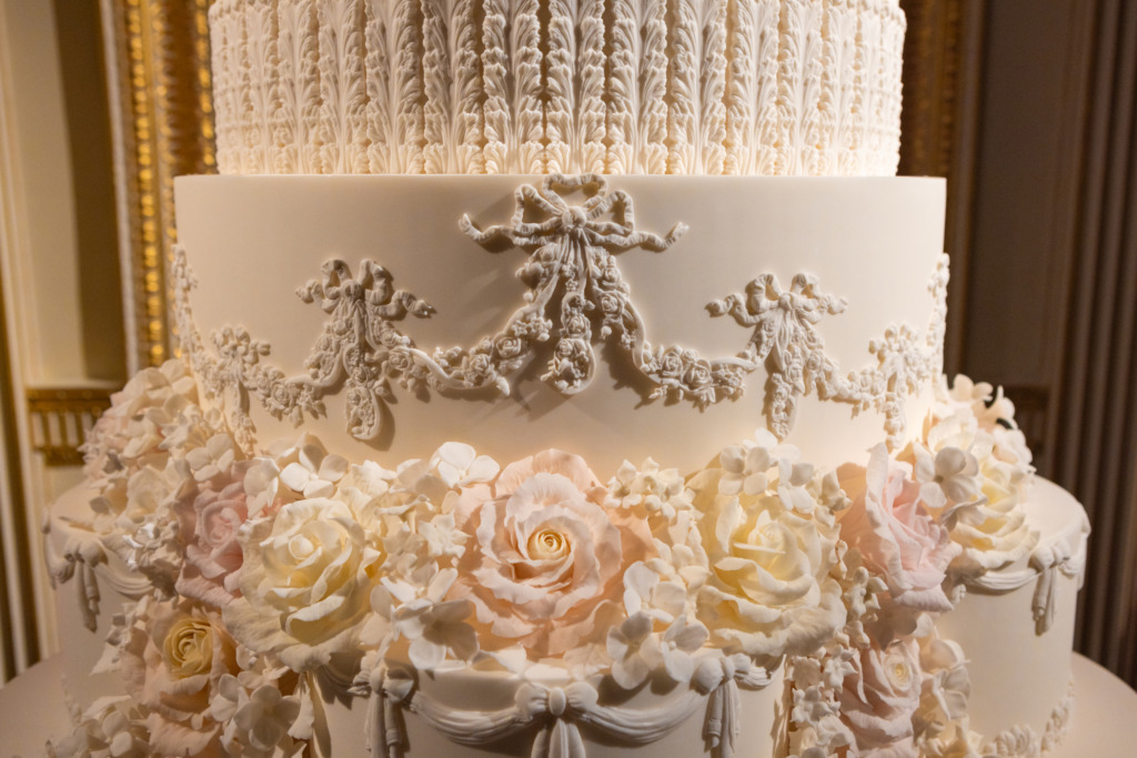 Decorative details on luxury wedding cake, Princess Grace, By Yevnig
